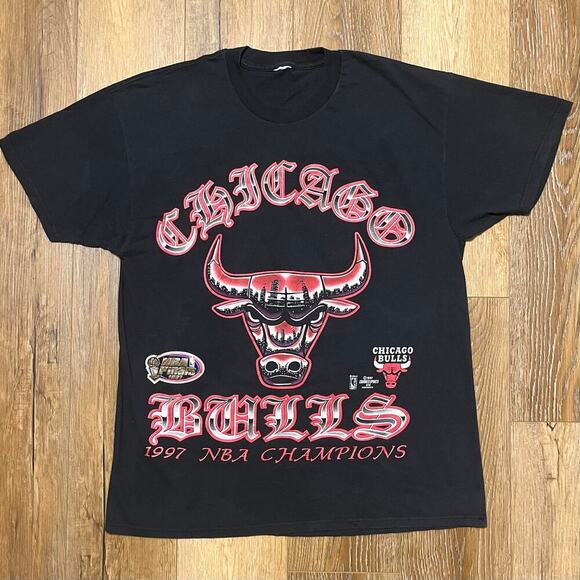 Changes Sports Other - VTG Chicago Bulls 1997 NBA Champions T Shirt Mens XL RARE Changes Sports Black